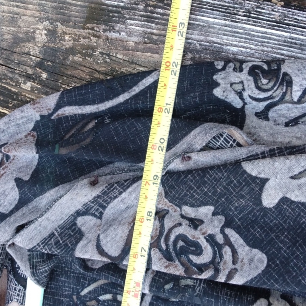 Kokomo Women's NWT shawl beautiful!  One size fits all. - Picture 8 of 12
